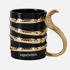 Black Reputation Snake mug